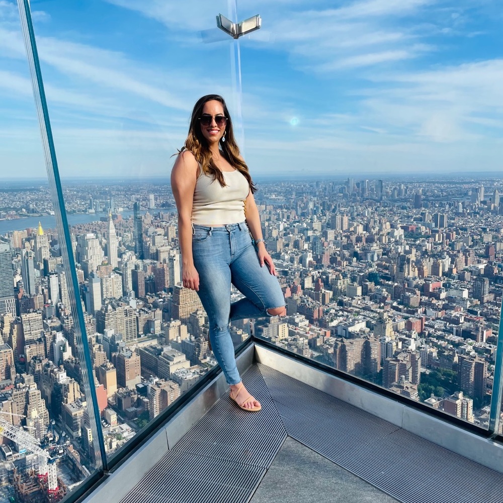 Meet your Posher, Alexandra